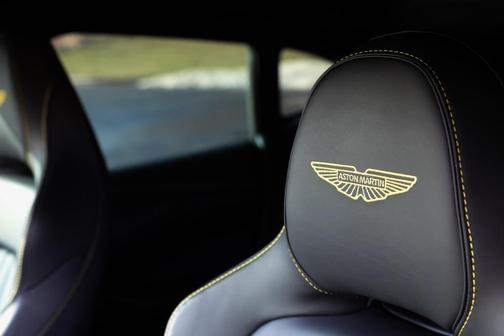 2025 Aston Martin DBX 707