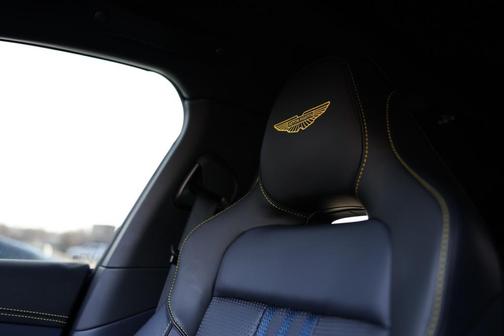 2025 Aston Martin DBX 707