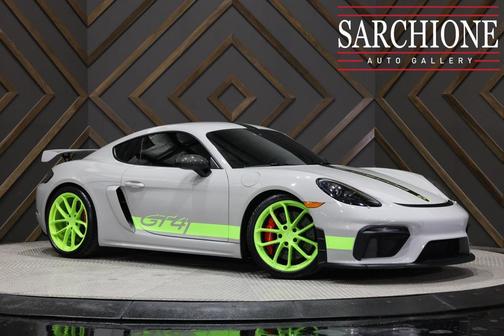 2021 Porsche 718 Cayman GT4