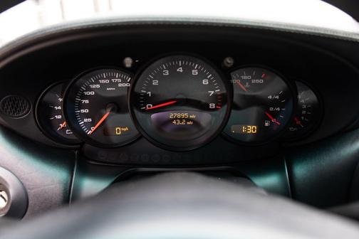 2003 Porsche 911 Carrera 4S