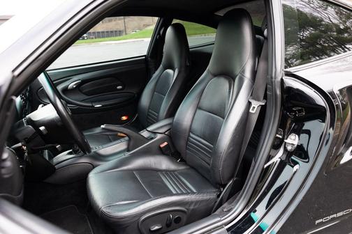2003 Porsche 911 Carrera 4S