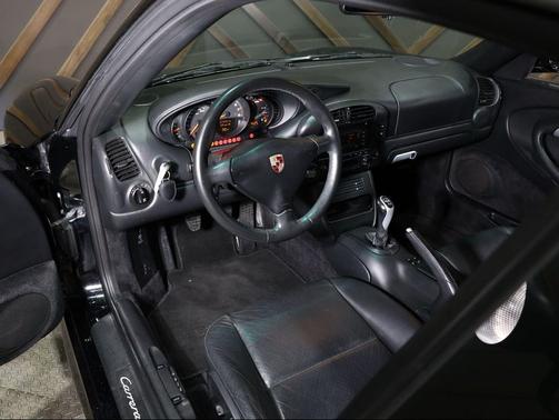2003 Porsche 911 Carrera