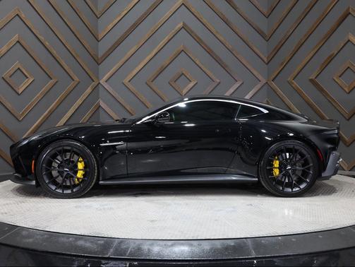 2026 Aston Martin Vantage Base