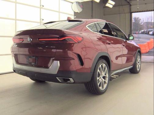 2022 BMW X6 xDrive40i