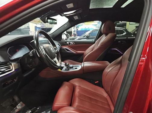 2022 BMW X6 xDrive40i