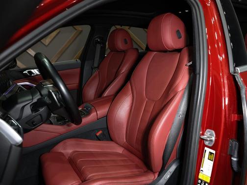 2022 BMW X6 xDrive40i