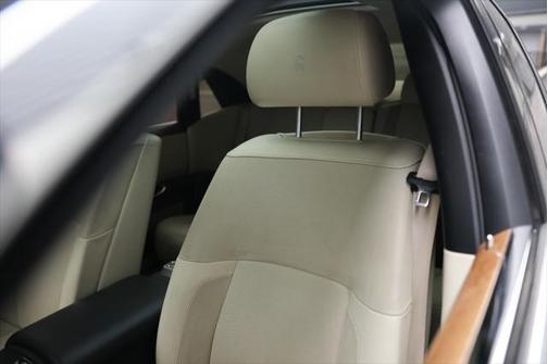 2010 Rolls-Royce Ghost