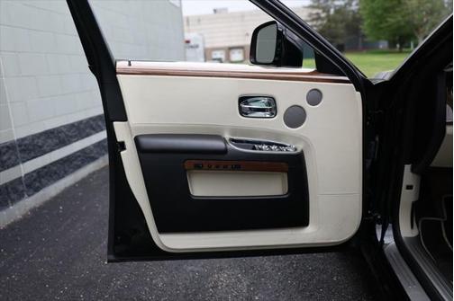 2010 Rolls-Royce Ghost