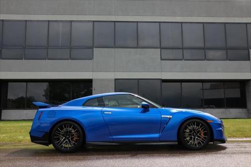 2024 Nissan GT-R Skyline Edition