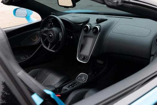 2019 McLaren 570S Base