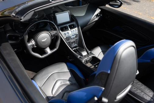 2020 Aston Martin DBS Superleggera Volante