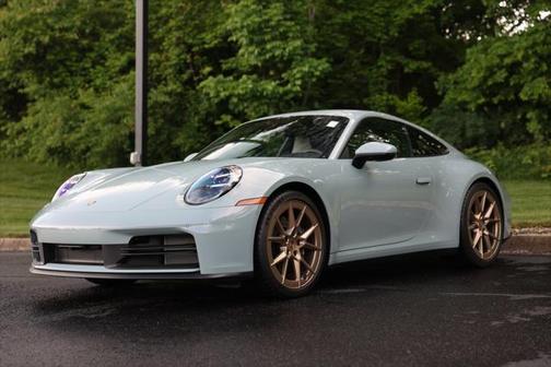 2025 Porsche 911 Carrera