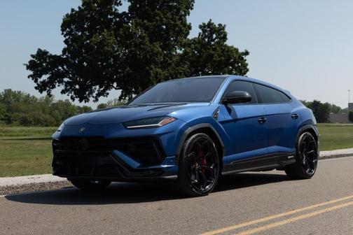2024 Lamborghini Urus Performante