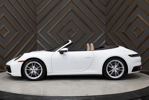 2024 Porsche 911 Carrera