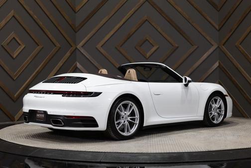 2024 Porsche 911 Carrera
