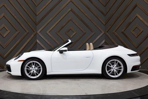 2024 Porsche 911 Carrera