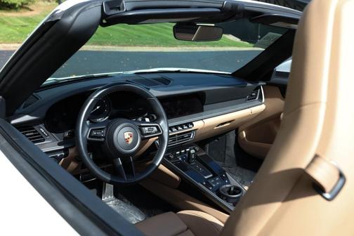 2024 Porsche 911 Carrera