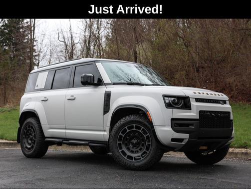 2026 Land Rover Defender 110 V8