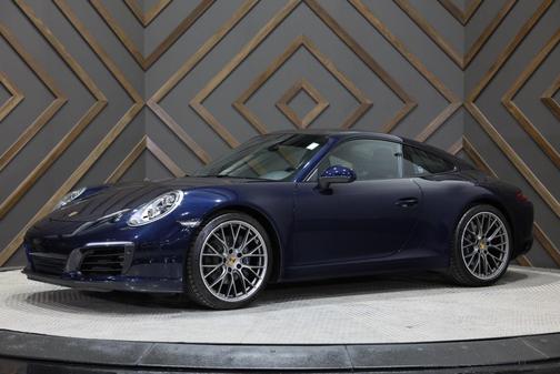 2019 Porsche 911 Carrera