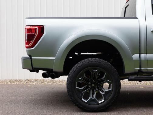 Oxford White 2022 Ford F-150 XLT