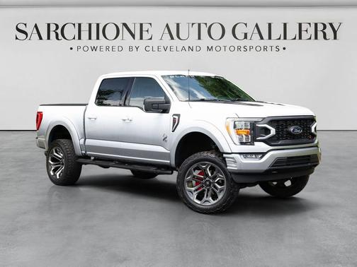 Oxford White 2022 Ford F-150 XLT