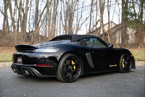 2024 Porsche 718 Spyder RS