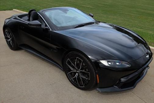 2022 Aston Martin Vantage Roadster