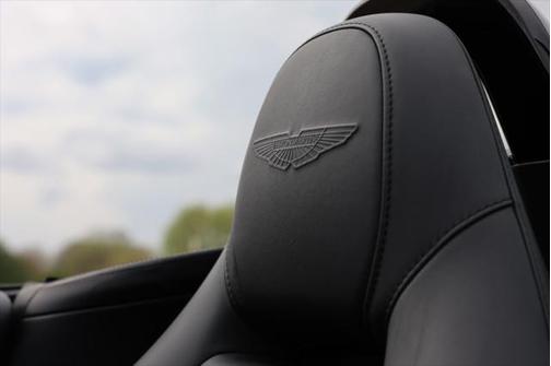 2022 Aston Martin Vantage Roadster
