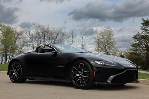 2022 Aston Martin Vantage Roadster