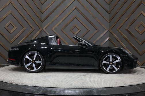 2021 Porsche 911 Targa 4S