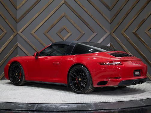 2019 Porsche 911 Targa 4S