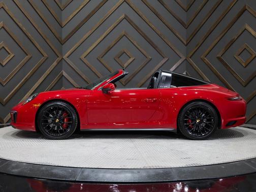 2019 Porsche 911 Targa 4S
