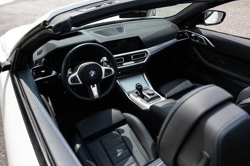 Mineral White Metallic 2022 BMW M440 i xDrive