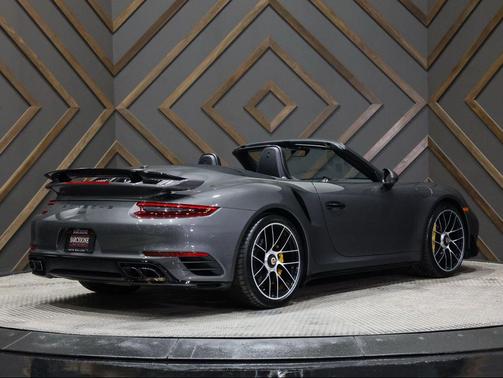 2019 Porsche 911 Turbo S