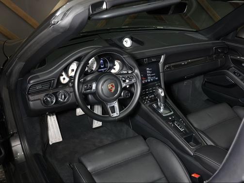 2019 Porsche 911 Turbo S