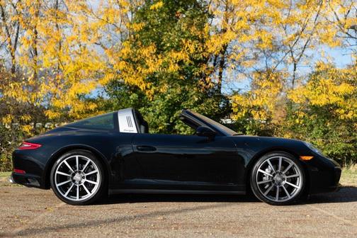 2018 Porsche 911 Targa 4