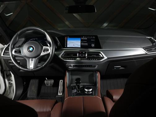 2022 BMW X6 xDrive40i