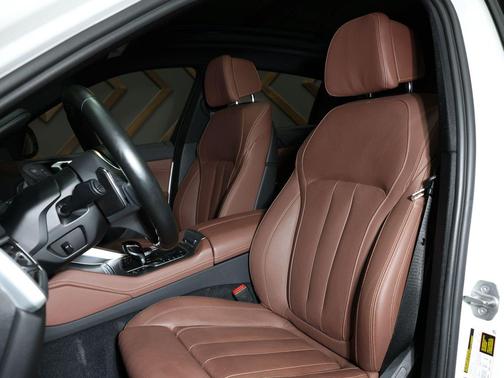 2022 BMW X6 xDrive40i
