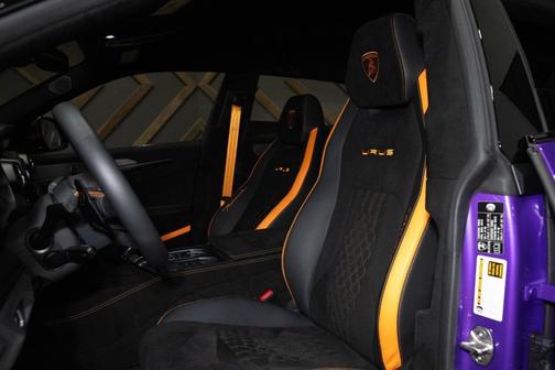 2024 Lamborghini Urus Performante