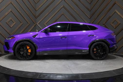 2024 Lamborghini Urus Performante