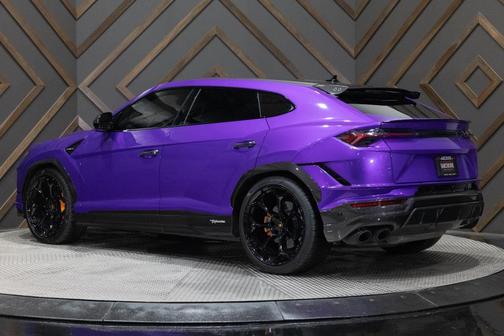2024 Lamborghini Urus Performante