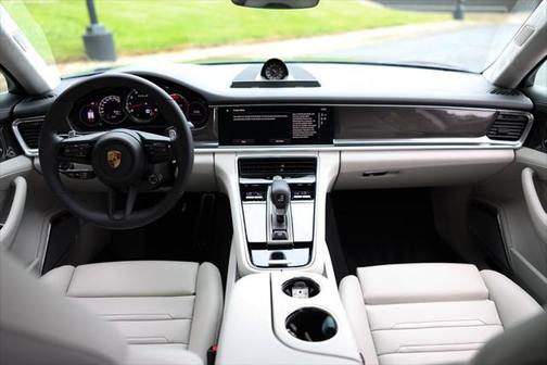 2023 Porsche Panamera Turbo S