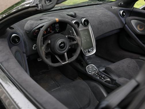2020 McLaren 600LT Base