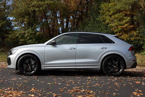 2025 Audi RS Q8 4.0T