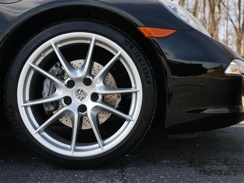 2013 Porsche 911 Carrera 4