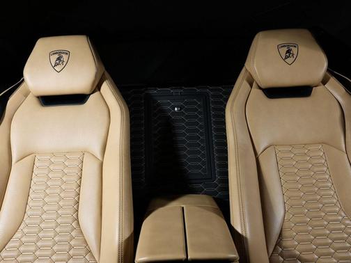 Blue 2019 Lamborghini Urus