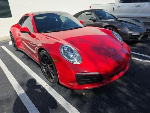 2019 Porsche 911 Carrera 4