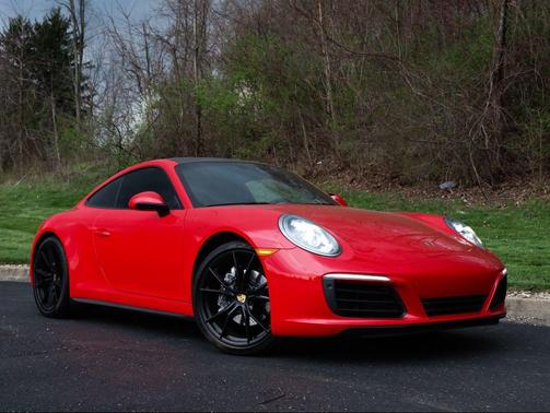 2019 Porsche 911 Carrera 4