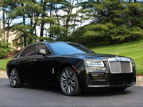 Green 2023 Rolls-Royce Ghost