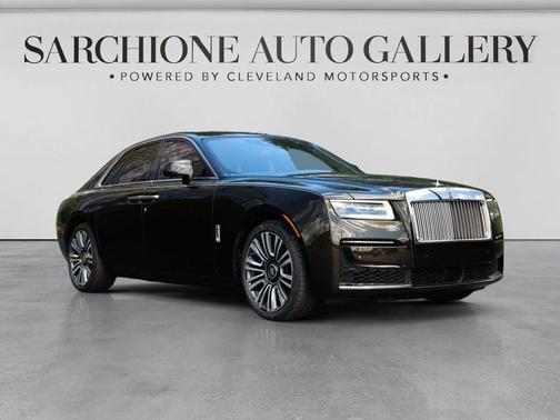 Green 2023 Rolls-Royce Ghost